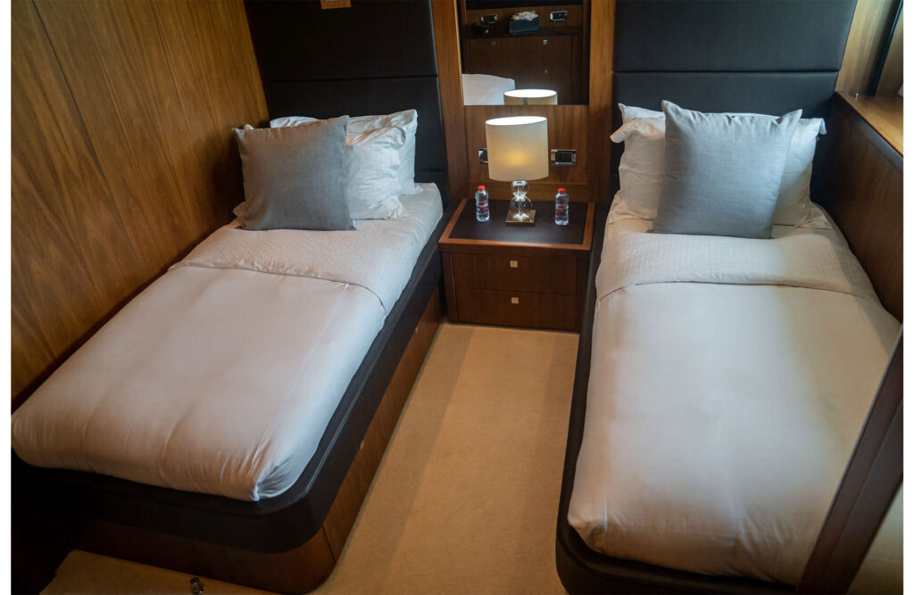 Lucien Sunseeker 131