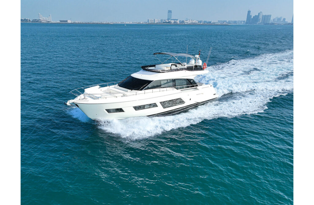 Ferretti 670